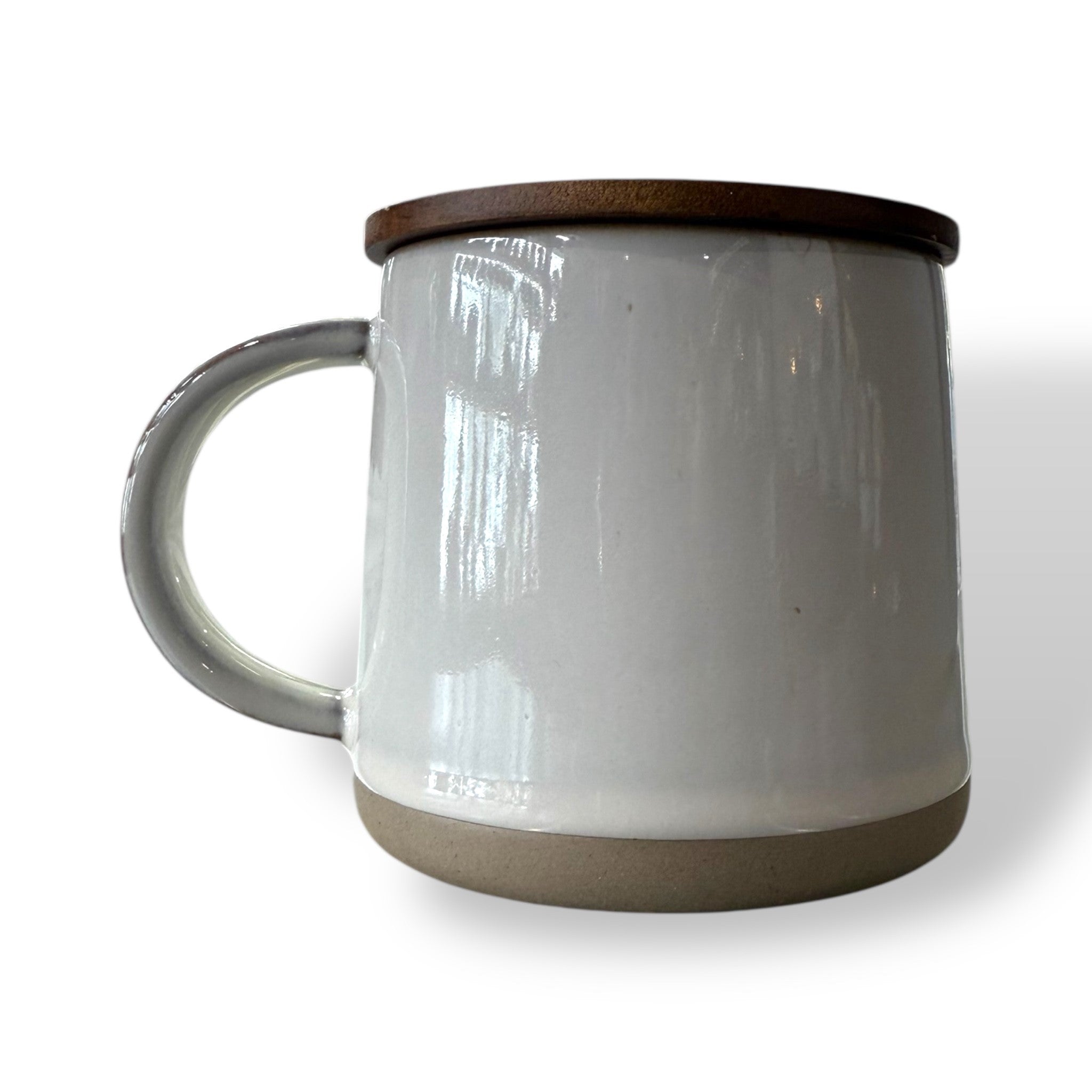 Tasse lustrée avec couvercle